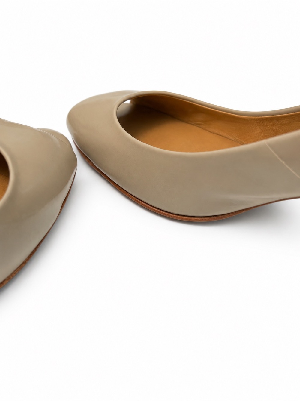 Ann Taylor Women's Patent Leather Scallop Trim Pumps - Taupe - Picture 3 of 3